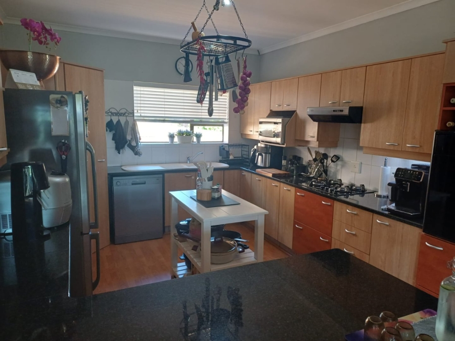 3 Bedroom Property for Sale in Rooi Rivier Rif Western Cape